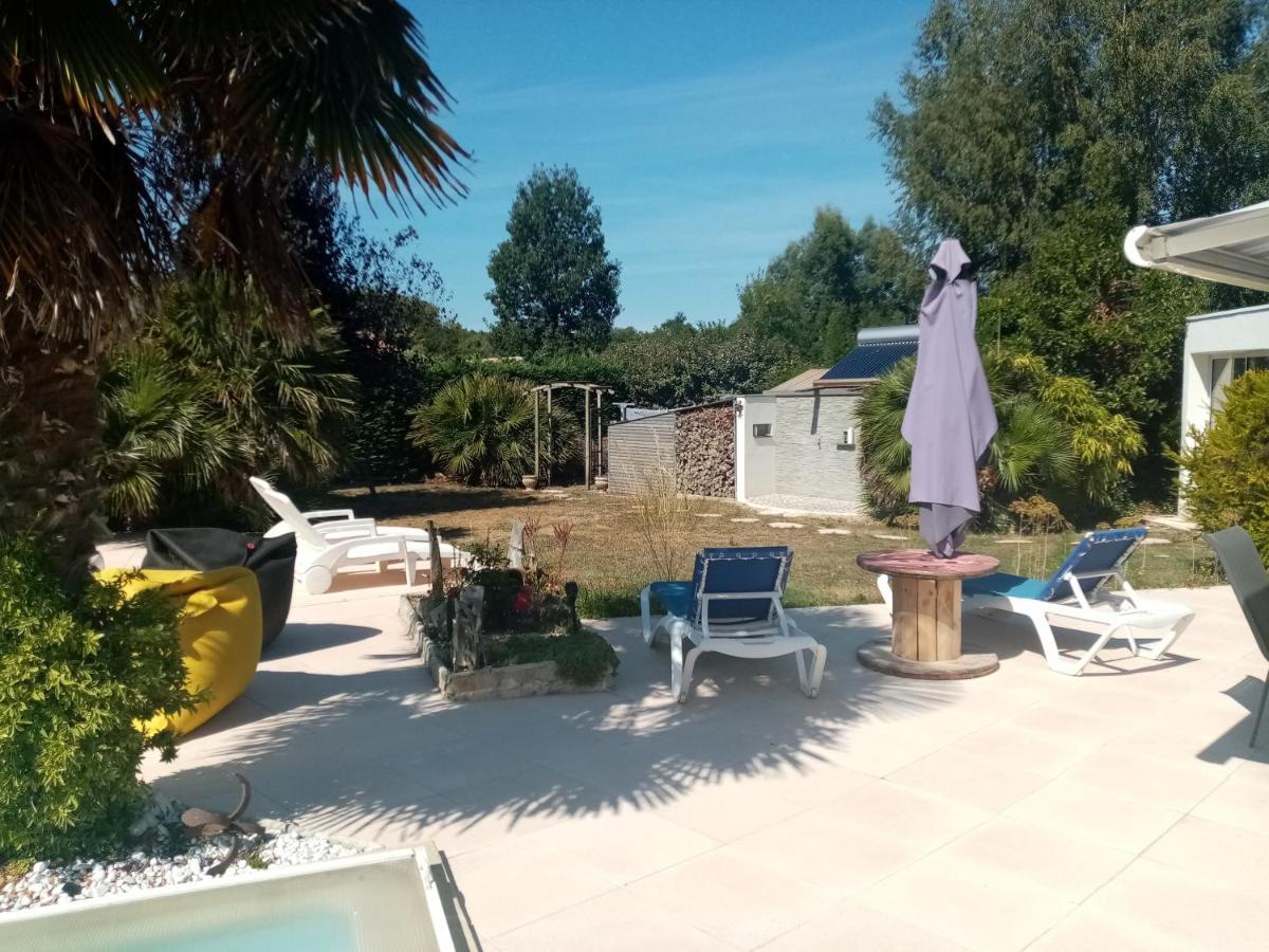 L'Eden Naturiste Spas Challans Exterior photo